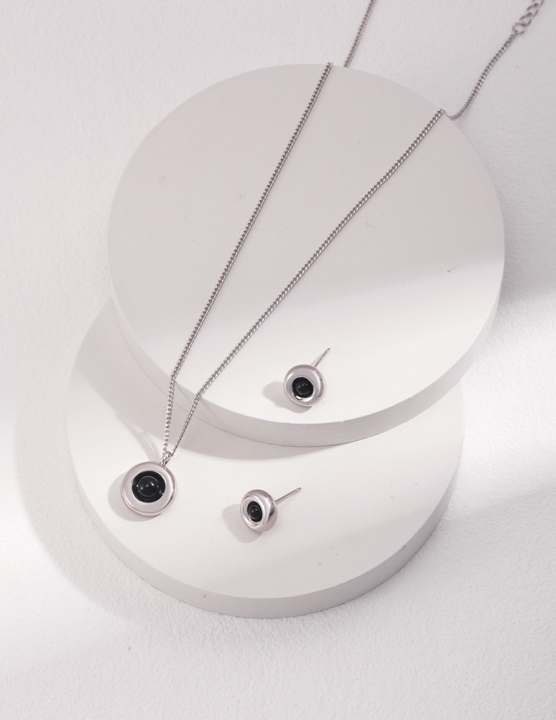 Sterlingsilber, schwarzer Achat (Halskette und Ohrring)