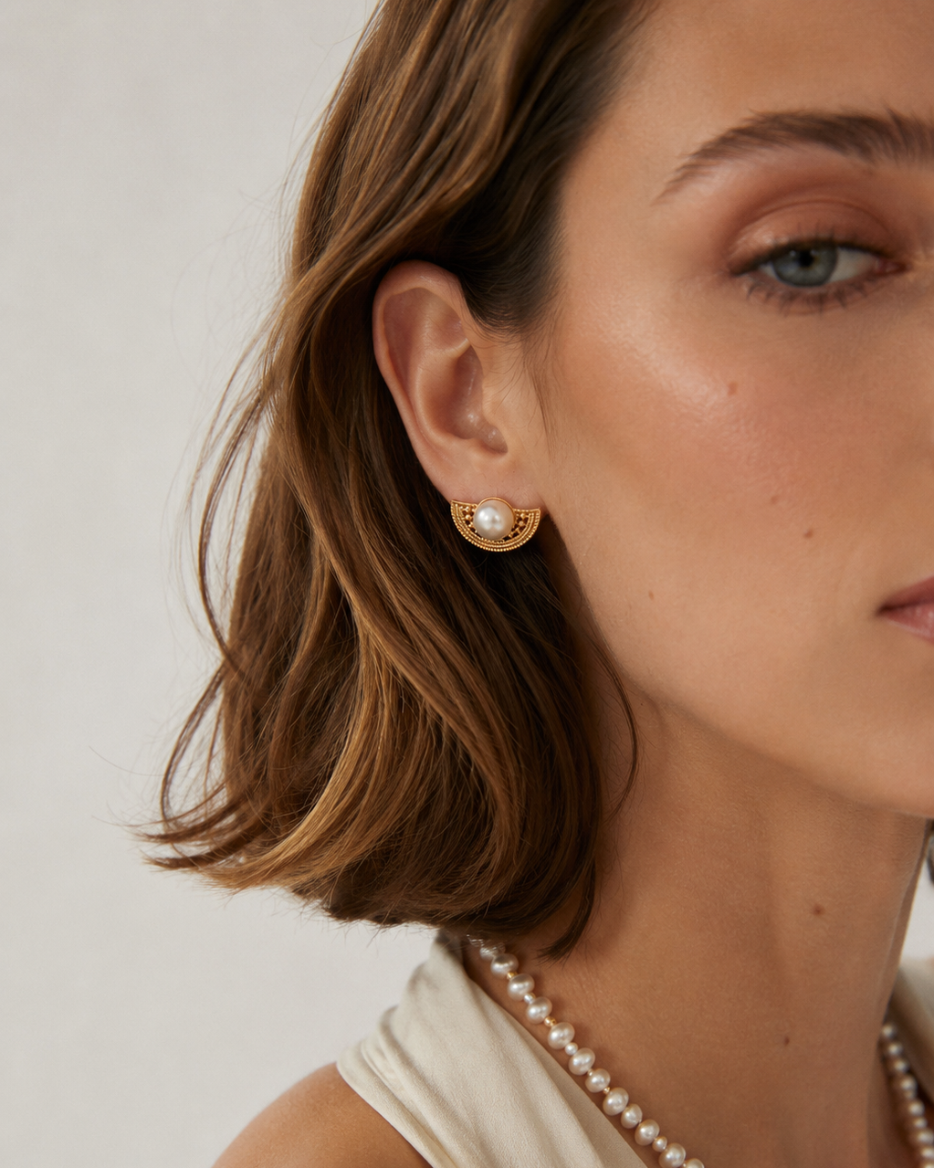 Aurelia Pearl Stud Earrings