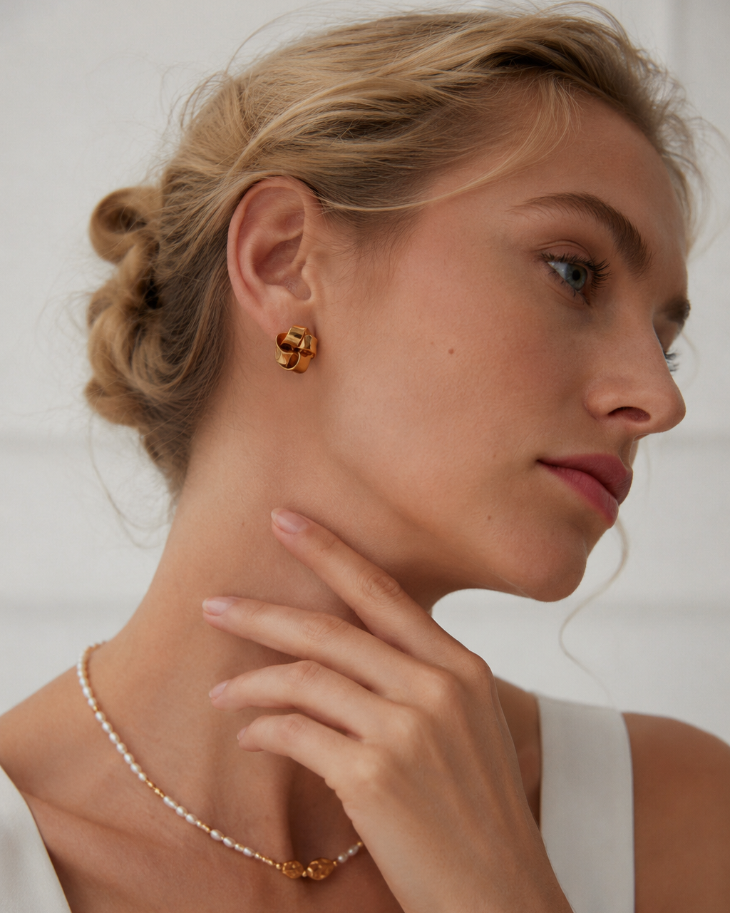 Aurelia Knot Gold Stud Earrings