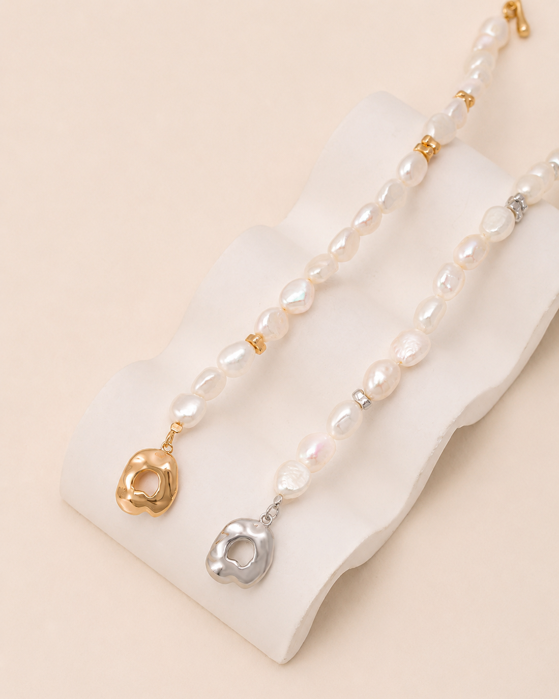 Luna Heart Pearl Bracelet