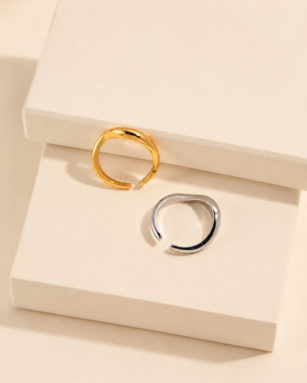 Sculpt Wave Adjustable Ring