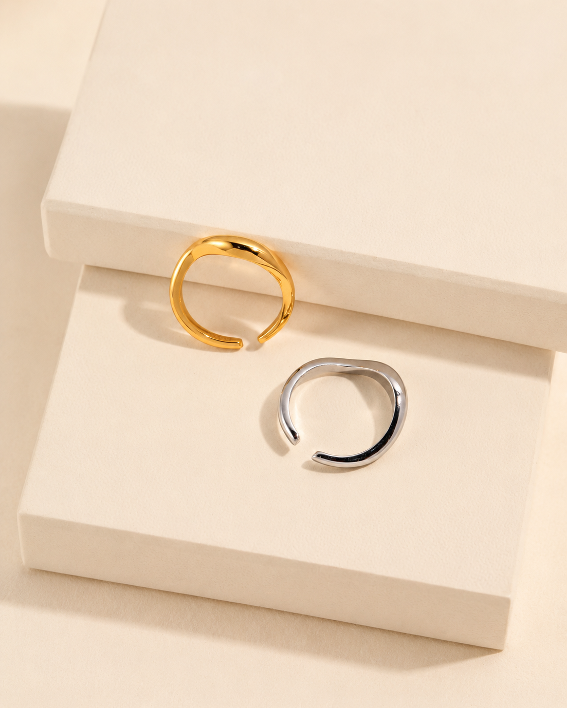 Sculpt Wave Adjustable Ring