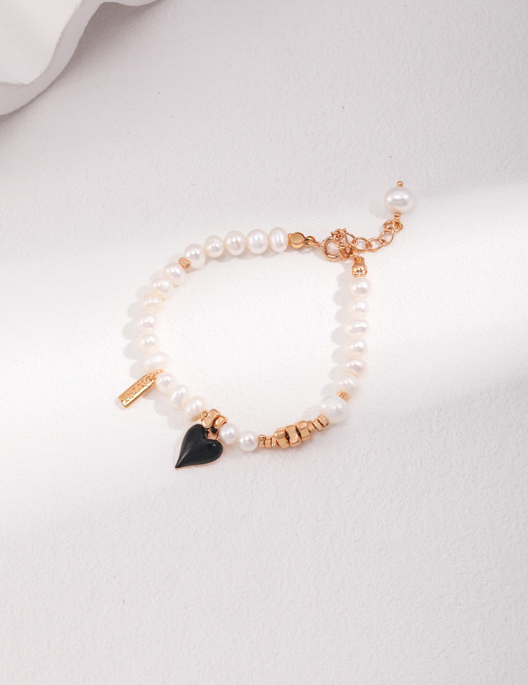 Black Enamel Heart & Natural Pearl Jewelry Set — Necklace & Bracelet, 18K Gold, 925 Sterling Silver