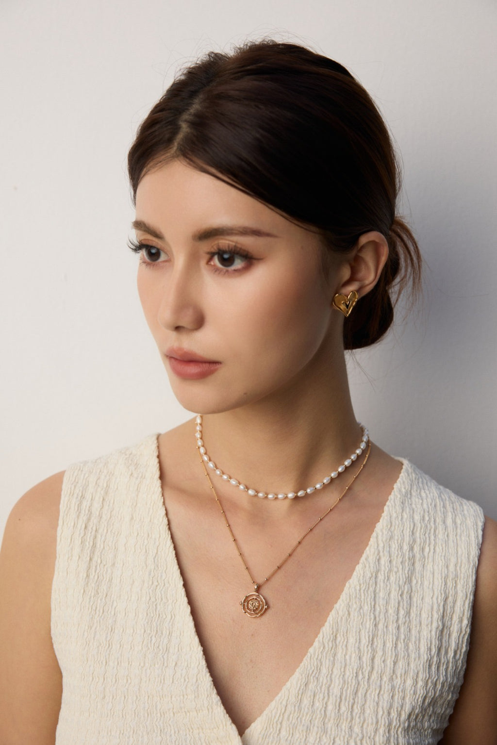 Minimalist Freshwater Pearl Choker — 18K Gold, 925 Sterling Silver