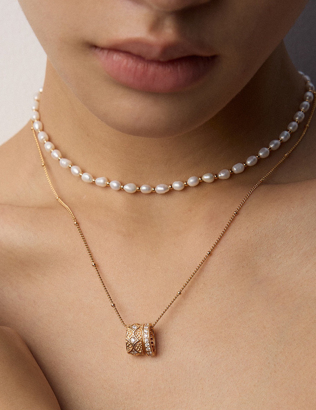 Minimalist Freshwater Pearl Choker — 18K Gold, 925 Sterling Silver