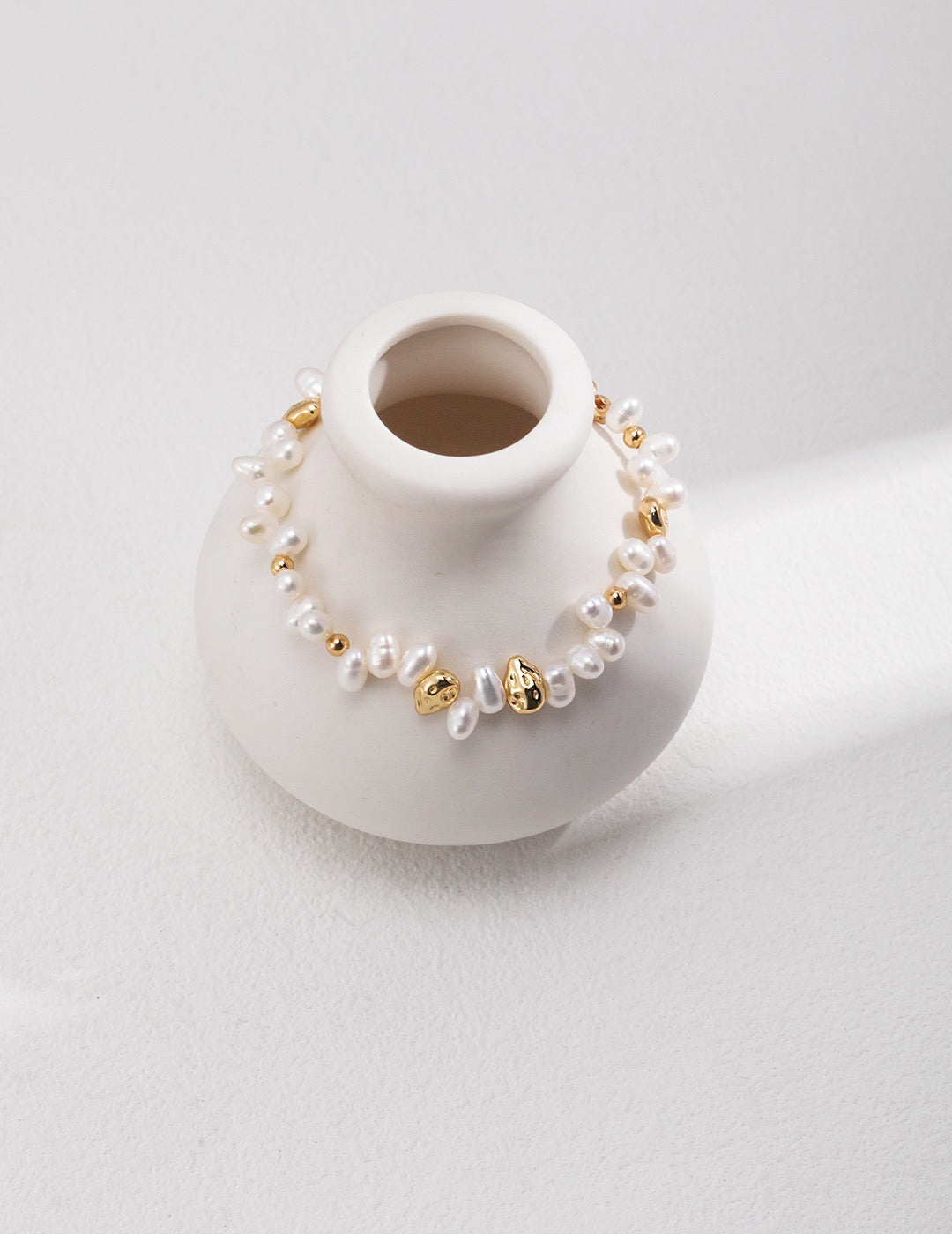 Gold and Natural Pearl Bracelet | Dainty Baroque Pearl Chain Bracelet for Women
