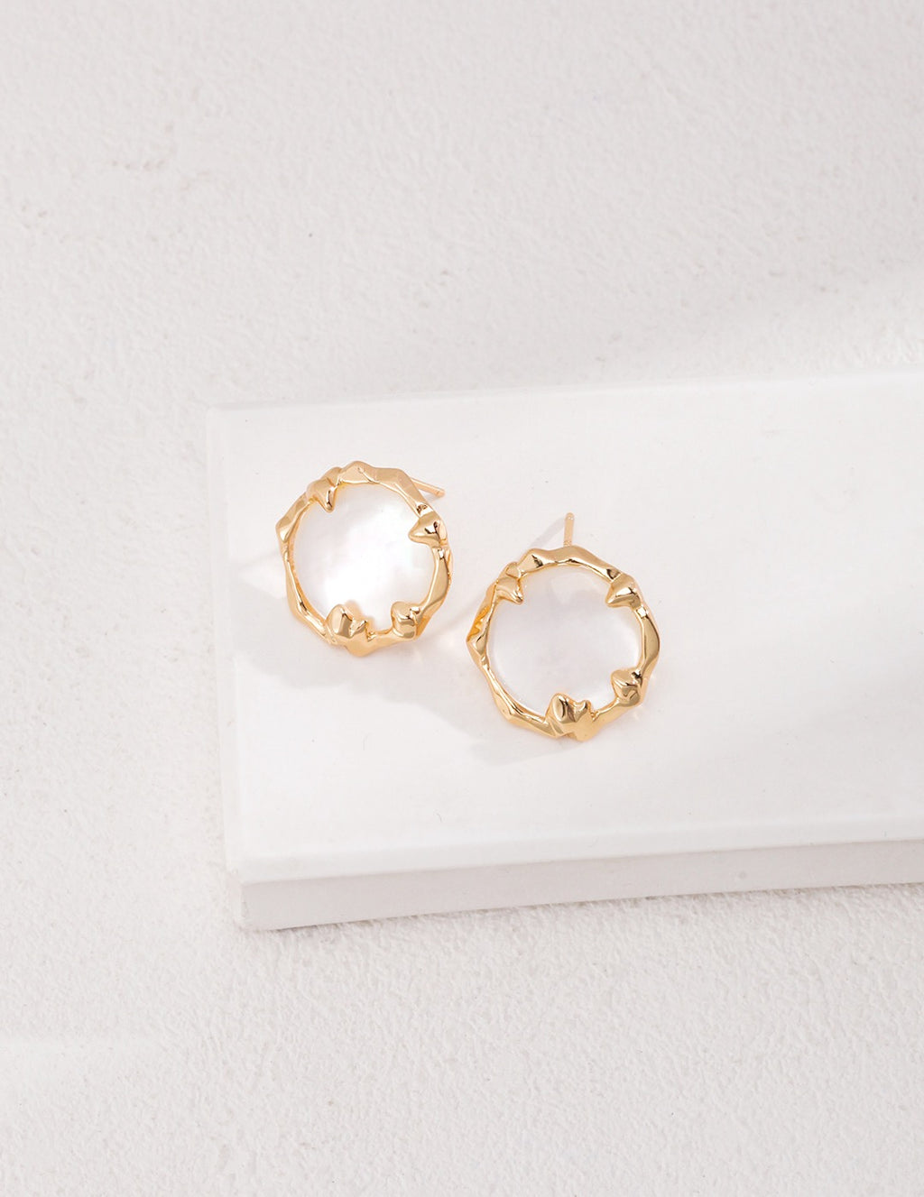 Pure Silver Minimalist Mother of Pearl Earrings