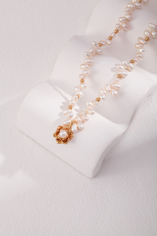 Camellia Pearl Necklace 