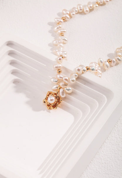 Camellia Pearl Necklace 