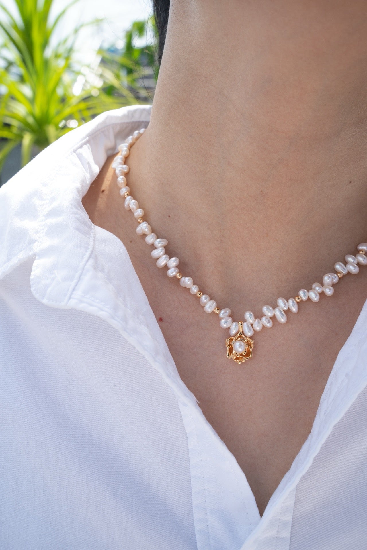 Camellia Pearl Necklace 