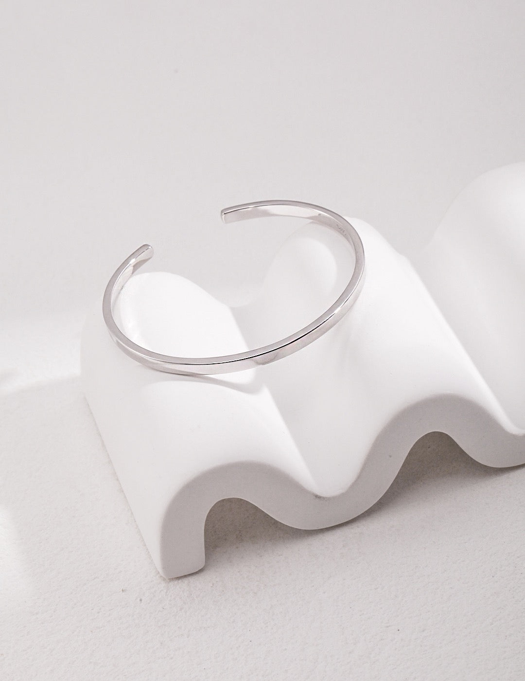 Silbernes poliertes Armband