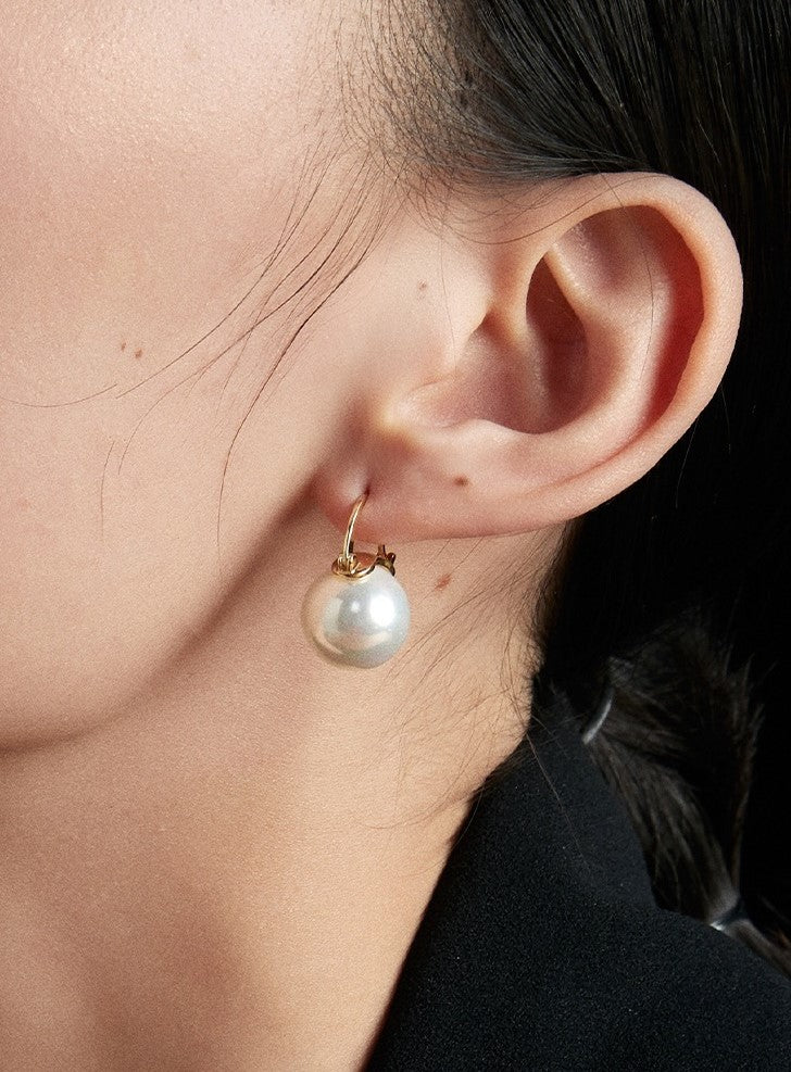 Gigant Pearl Earring