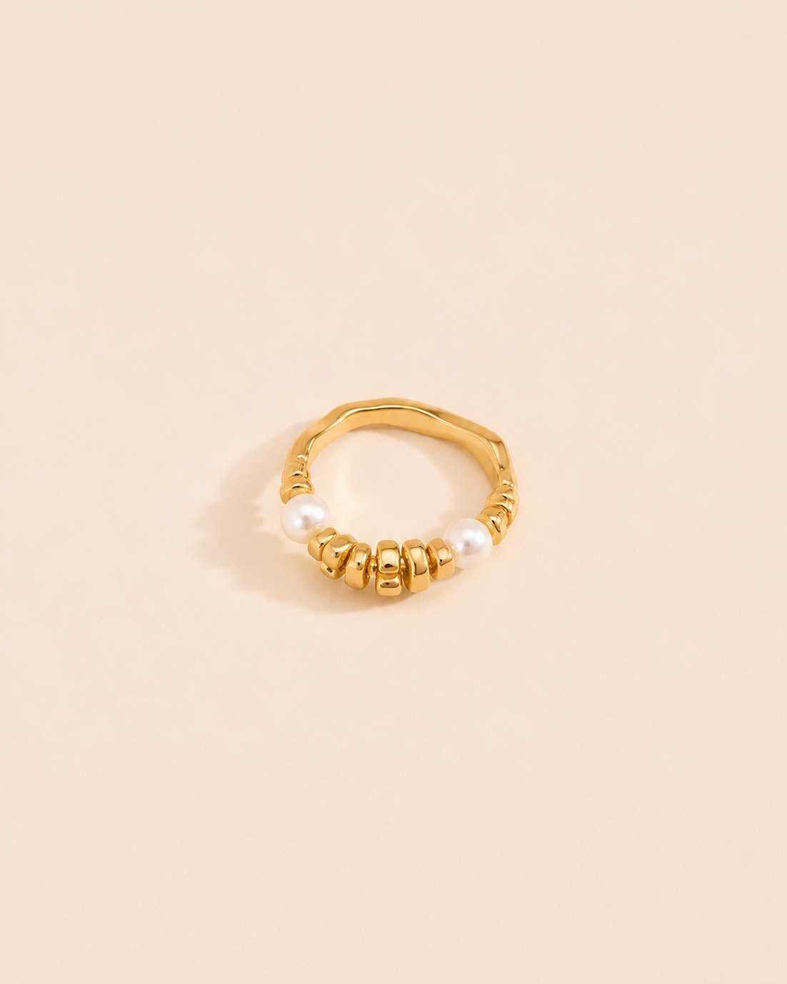 Thick 18K gold plated S925 sterling silver pearl ring featuring natural freshwater pearls.