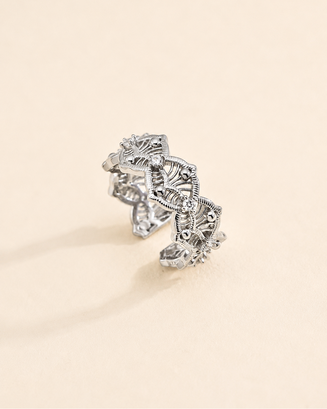 Vintage Lace adjustable ring in S925 sterling silver with thick 18K white gold plating and cubic zirconia, featuring an elegant vintage-inspired filigree openwork design.